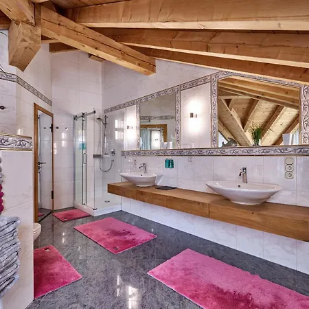 Appartamento Wally Luxus Im Magdalena Mittenwald